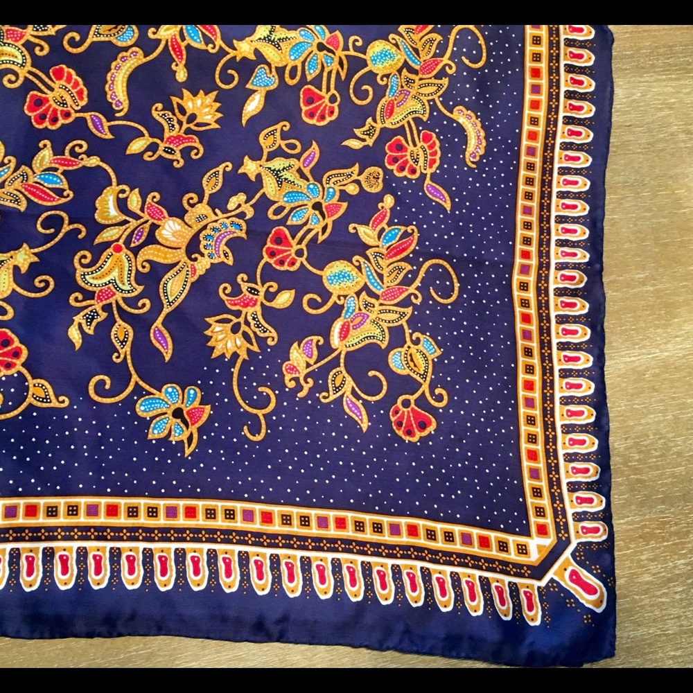 NEW! Large 100% silk scarf purchased in Singapore!